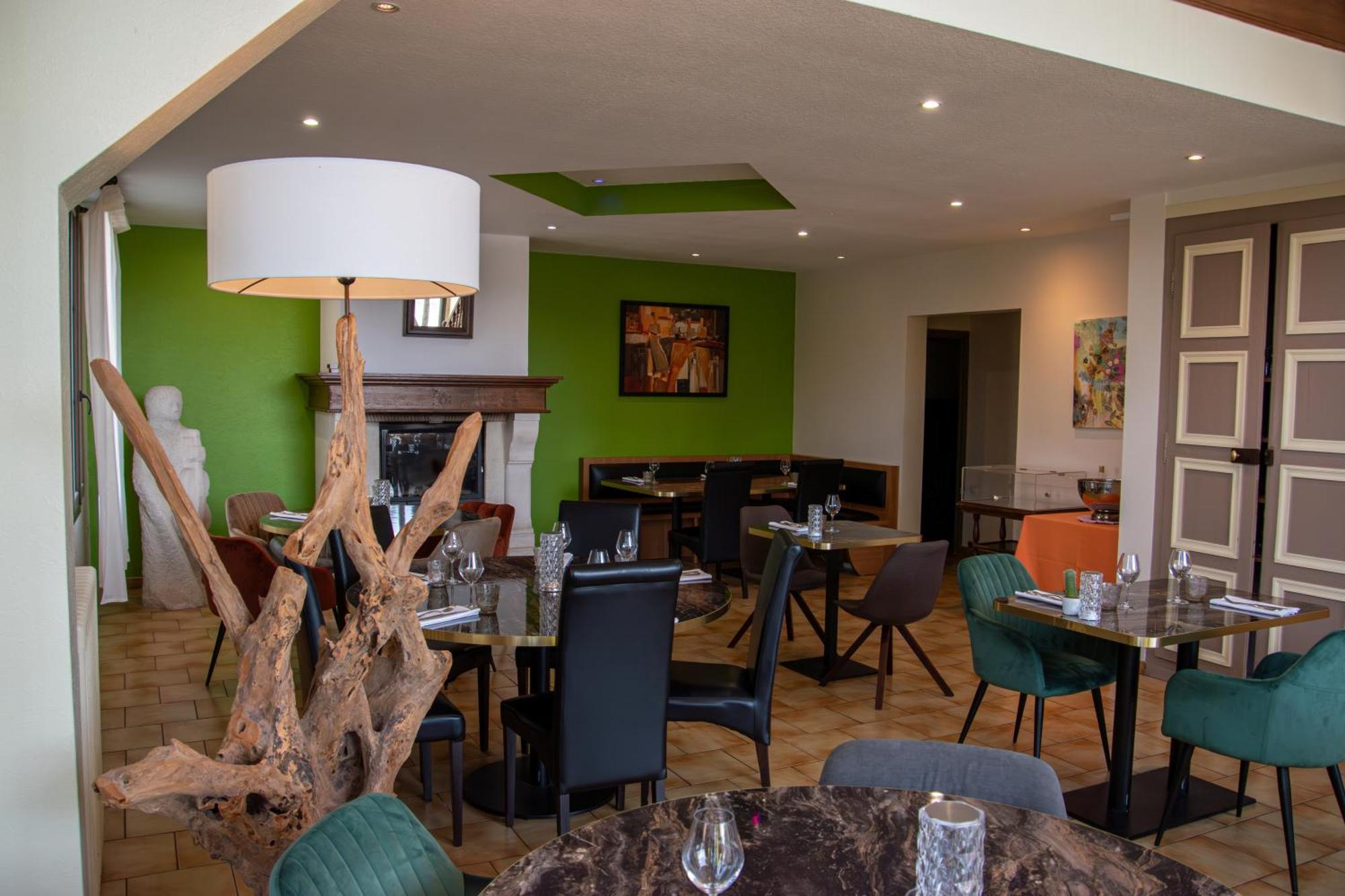 Hotel Logis Le Tadorne Piney Esterno foto
